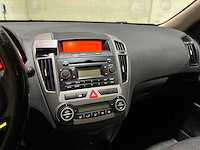 Kia cee'd sporty wagon 1.6 business edition 122pk 2008, 11-zd-rf youngtimer - afbeelding 18 van  37