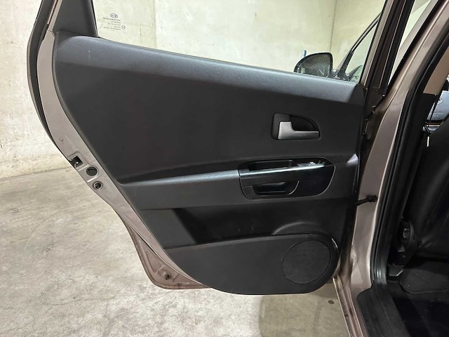 Kia cee'd sporty wagon 1.6 business edition 122pk 2008, 11-zd-rf youngtimer - afbeelding 22 van  37