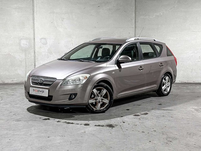 Kia cee'd sporty wagon 1.6 business edition 122pk 2008, 11-zd-rf youngtimer - afbeelding 12 van  37