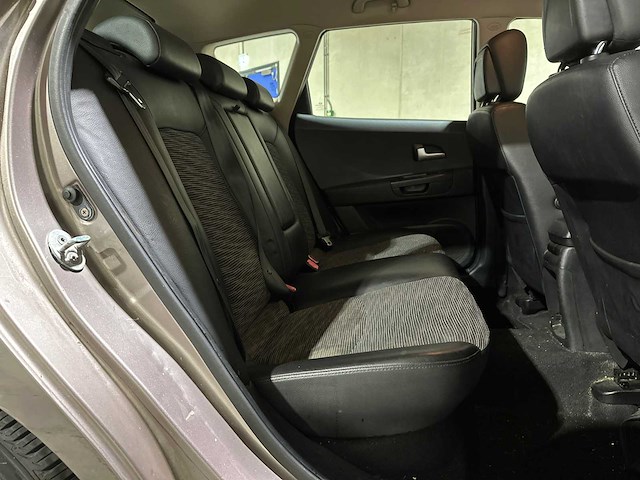 Kia cee'd sporty wagon 1.6 business edition 122pk 2008, 11-zd-rf youngtimer - afbeelding 27 van  37