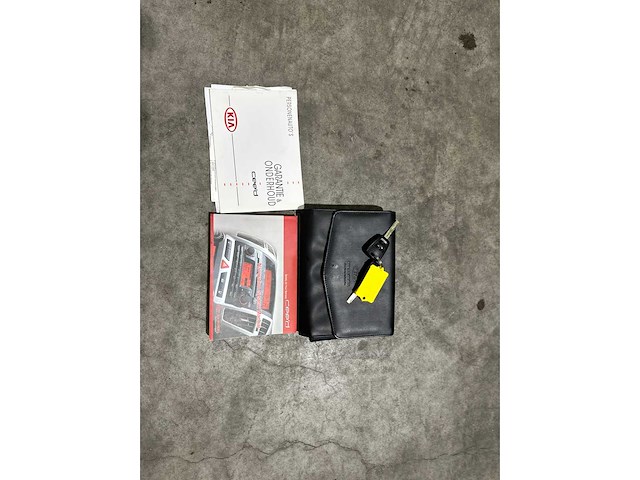 Kia cee'd sporty wagon 1.6 business edition 122pk 2008, 11-zd-rf youngtimer - afbeelding 31 van  37