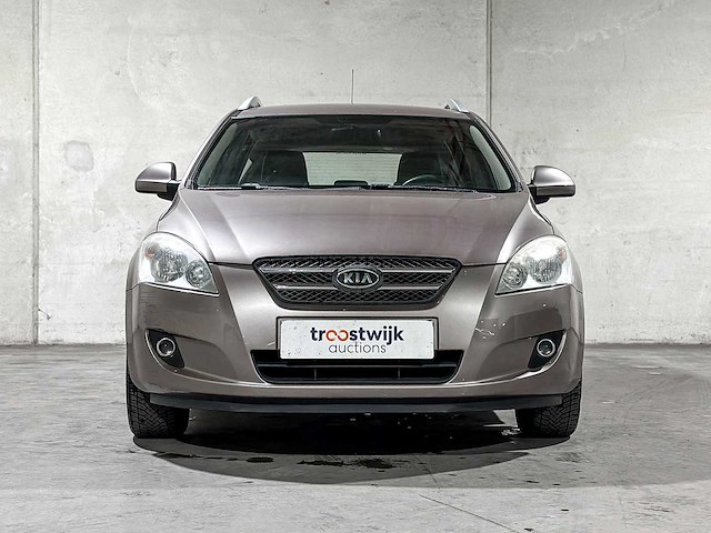 Kia cee'd sporty wagon 1.6 business edition 122pk 2008, 11-zd-rf youngtimer - afbeelding 32 van  37