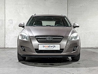 Kia cee'd sporty wagon 1.6 business edition 122pk 2008, 11-zd-rf youngtimer - afbeelding 32 van  37