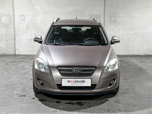 Kia cee'd sporty wagon 1.6 business edition 122pk 2008, 11-zd-rf youngtimer - afbeelding 33 van  37