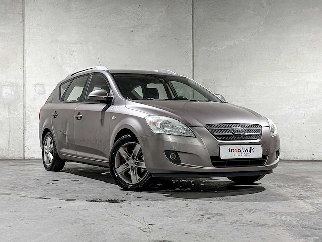 Kia cee'd sporty wagon 1.6 business edition 122pk 2008, 11-zd-rf youngtimer - afbeelding 34 van  37