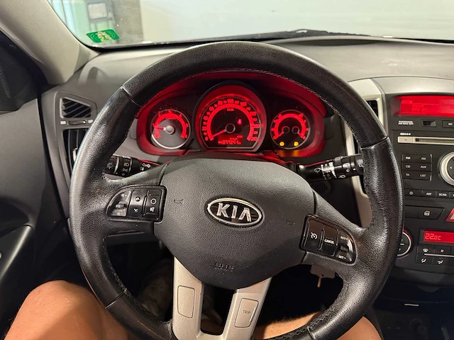 Kia cee'd sporty wagon 1.6 crdi x-ecutive, 73-pdh-2 - afbeelding 2 van  13