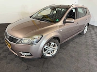 Kia cee'd sporty wagon 1.6 crdi x-ecutive, 73-pdh-2 - afbeelding 1 van  13