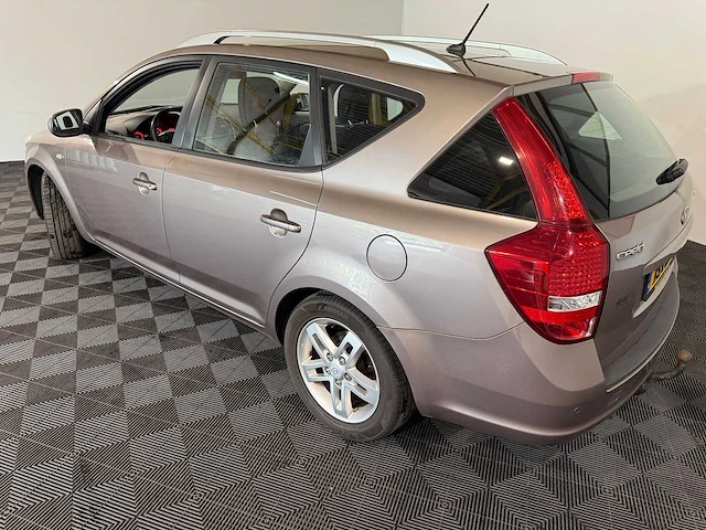 Kia cee'd sporty wagon 1.6 crdi x-ecutive, 73-pdh-2 - afbeelding 6 van  13