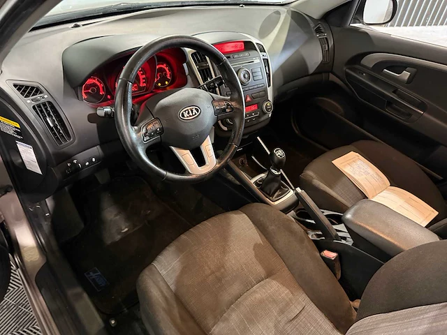 Kia cee'd sporty wagon 1.6 crdi x-ecutive, 73-pdh-2 - afbeelding 12 van  13