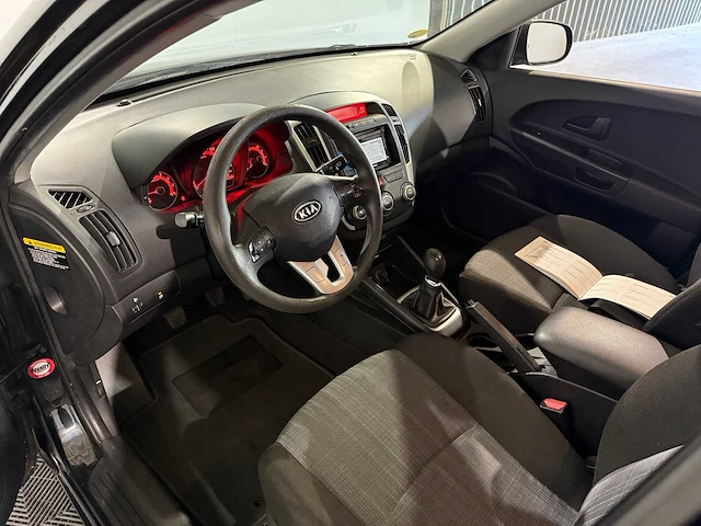 Kia cee'd sporty wagon 1.6 x-tra, 30-lsx-4 - afbeelding 14 van  16
