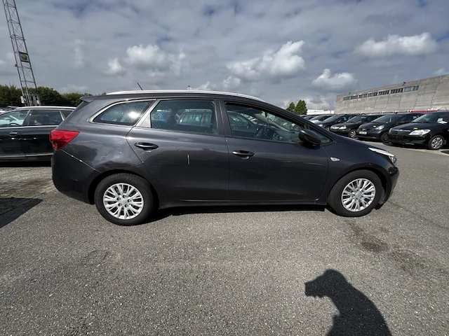 Kia cee'd sw 1.6 crdi easy 110, 2013 - afbeelding 29 van  34