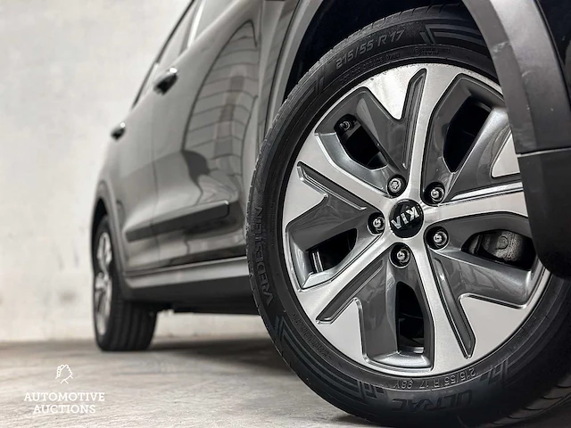 Kia e-niro executiveline 64 kwh 204pk 2019 (origineel-nl + 1e eigenaar), g-935-sh - afbeelding 2 van  56
