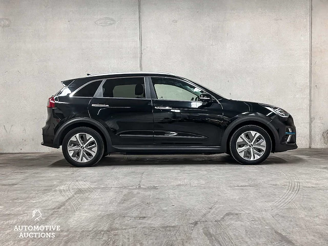 Kia e-niro executiveline 64 kwh 204pk 2019 (origineel-nl + 1e eigenaar), g-935-sh - afbeelding 3 van  56