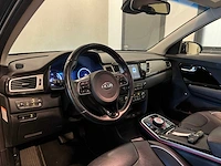 Kia e-niro executiveline 64 kwh 204pk 2019 (origineel-nl + 1e eigenaar), g-935-sh - afbeelding 15 van  56