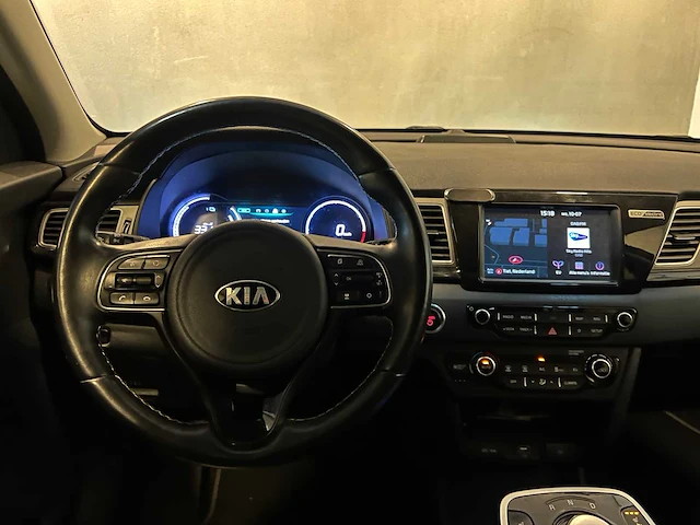 Kia e-niro executiveline 64 kwh 204pk 2019 (origineel-nl + 1e eigenaar), g-935-sh - afbeelding 17 van  56