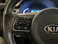 Kia e-niro executiveline 64 kwh 204pk 2019 (origineel-nl + 1e eigenaar), g-935-sh - afbeelding 19 van  56