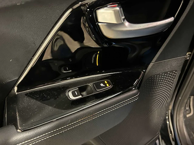 Kia e-niro executiveline 64 kwh 204pk 2019 (origineel-nl + 1e eigenaar), g-935-sh - afbeelding 35 van  56
