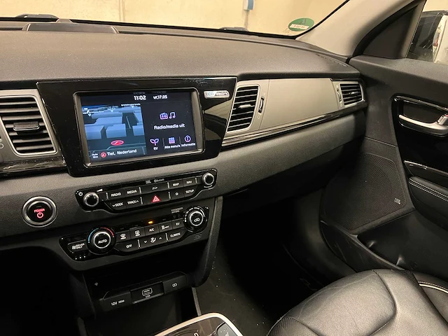 Kia e-niro executiveline 64 kwh 204pk 2019 (origineel-nl), zb-122-x - afbeelding 9 van  52