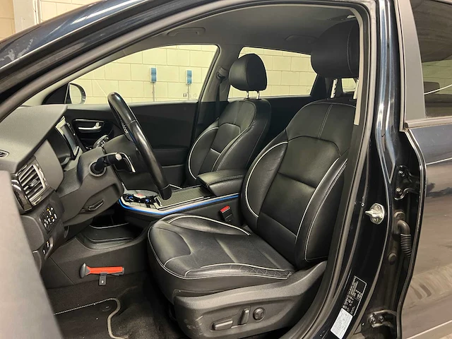 Kia e-niro executiveline 64 kwh 204pk 2019 (origineel-nl), zb-122-x - afbeelding 26 van  52