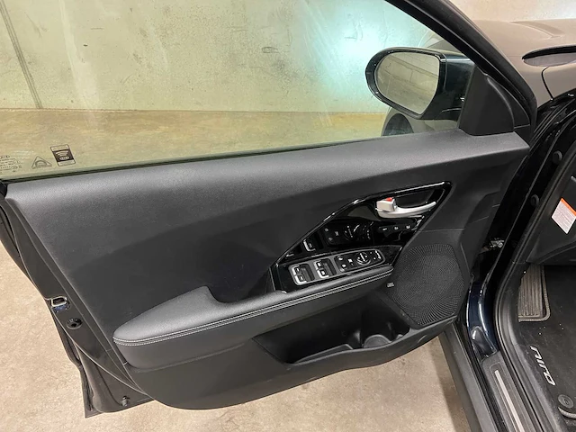 Kia e-niro executiveline 64 kwh 204pk 2019 (origineel-nl), zb-122-x - afbeelding 29 van  52