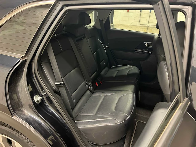 Kia e-niro executiveline 64 kwh 204pk 2019 (origineel-nl), zb-122-x - afbeelding 38 van  52