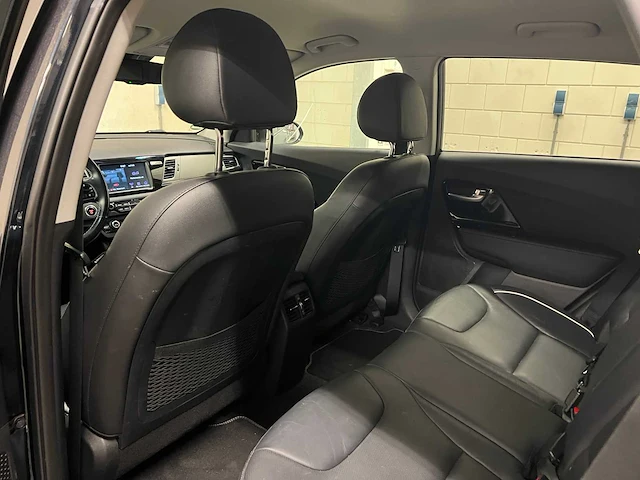 Kia e-niro executiveline 64 kwh 204pk 2019 (origineel-nl), zb-122-x - afbeelding 40 van  52
