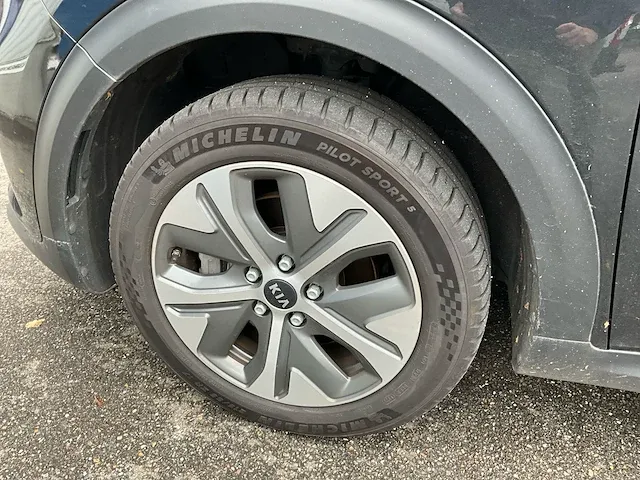 Kia e-niro personenauto - afbeelding 15 van  27