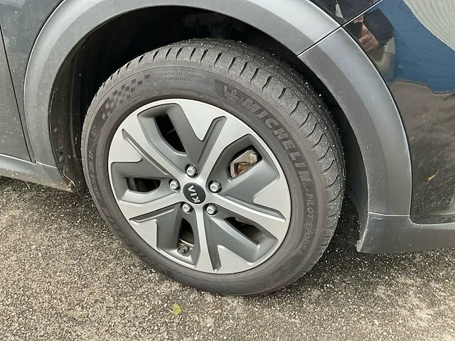 Kia e-niro personenauto - afbeelding 16 van  27