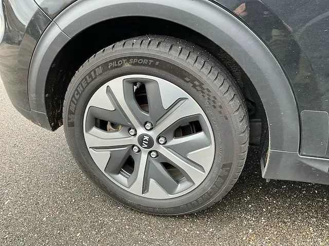 Kia e-niro personenauto - afbeelding 17 van  27