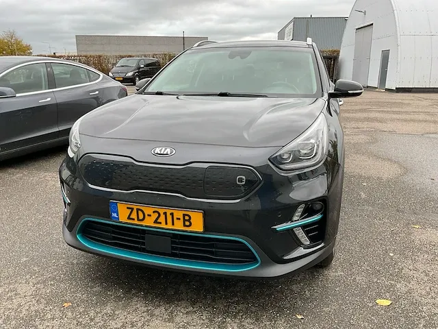Kia e-niro personenauto - afbeelding 12 van  27