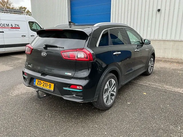 Kia e-niro personenauto - afbeelding 23 van  27