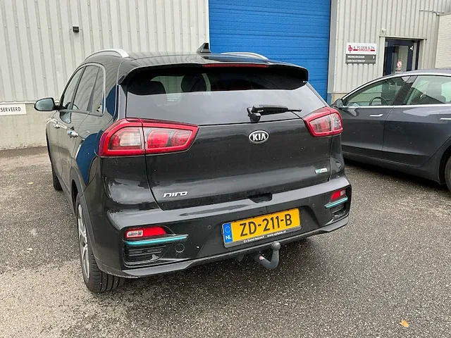 Kia e-niro personenauto - afbeelding 25 van  27