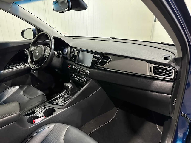 Kia niro 1.6 gdi h. execut.l jgv-66-g - afbeelding 3 van  27