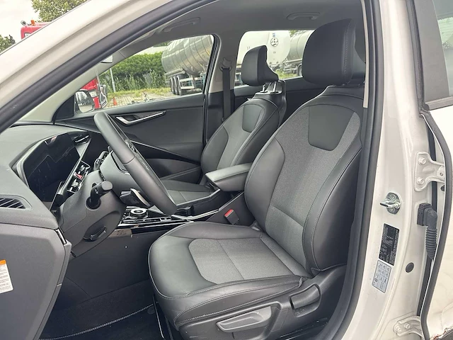 Kia niro 1.6 gdi hybrid executiveline 2022 | r-902-hl - afbeelding 2 van  29