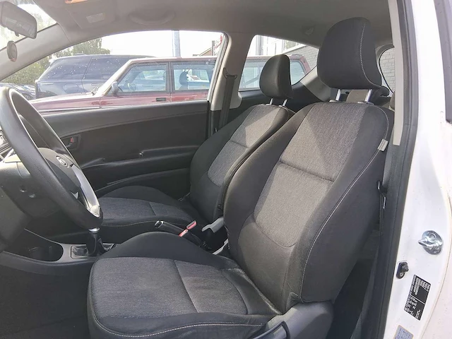 Kia picanto 1.0 cvvt airco 2011 | 79-sfk-4 - afbeelding 2 van  27