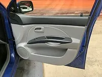 Kia picanto lx 2005 - afbeelding 27 van  44