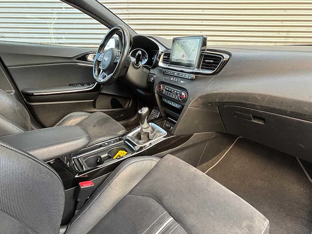 Kia proceed 1.4 t gdi gt-line; j-598-dg - afbeelding 19 van  19
