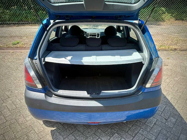 Kia rio 1.4 l , 89-rz-lj - afbeelding 6 van  14