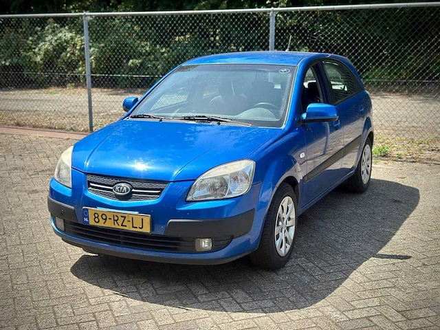 Kia rio 1.4 l , 89-rz-lj - afbeelding 1 van  14