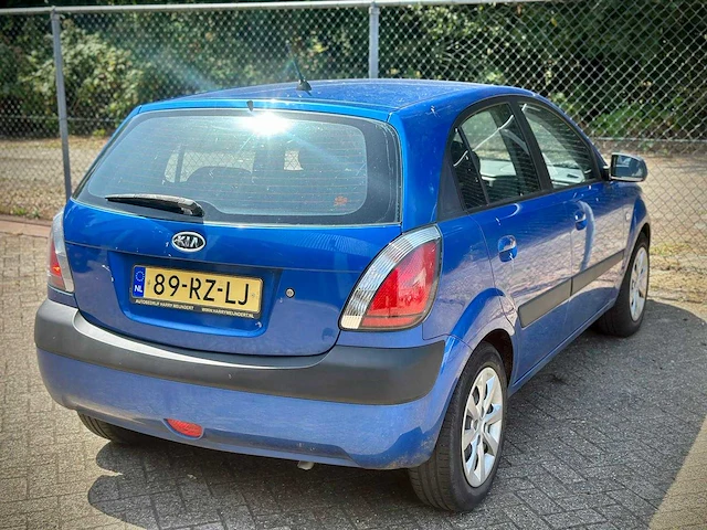 Kia rio 1.4 l , 89-rz-lj - afbeelding 9 van  14
