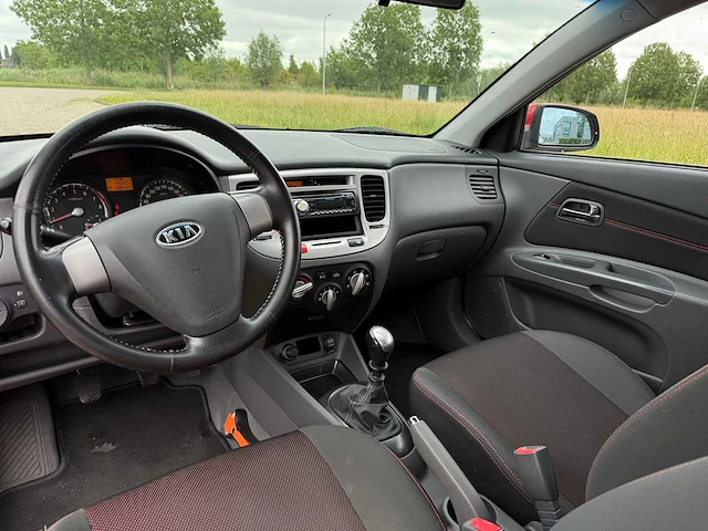 Kia rio 1.4 x-pect , 15-ghj-1 - afbeelding 16 van  19