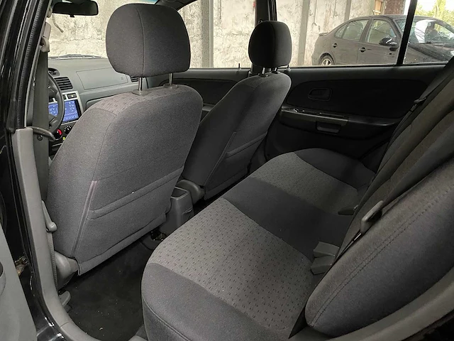 Kia rio 1.5 ls ice 97pk 2005, 88-rg-rf - afbeelding 10 van  28