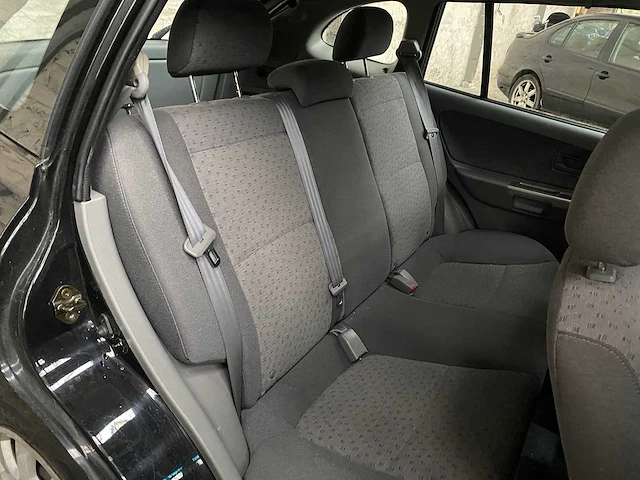 Kia rio 1.5 ls ice 97pk 2005, 88-rg-rf - afbeelding 19 van  28