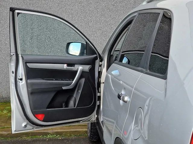 Kia sorento 2.4 x-clusive | 30-knl-7 - afbeelding 17 van  35