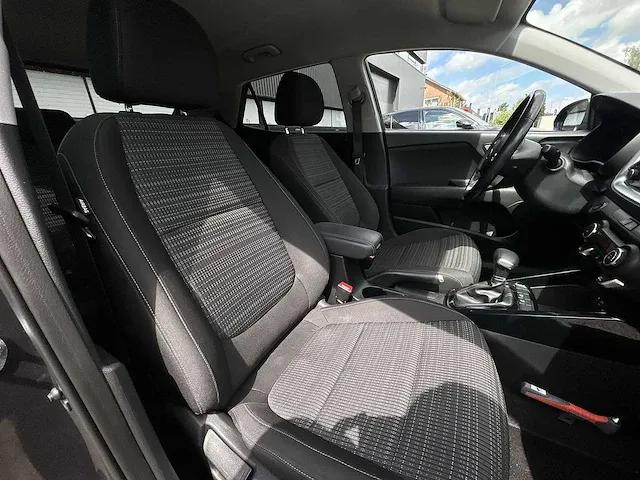 Kia stonic 1.0 t-gdi dynamicline | zs-905-j - afbeelding 17 van  24
