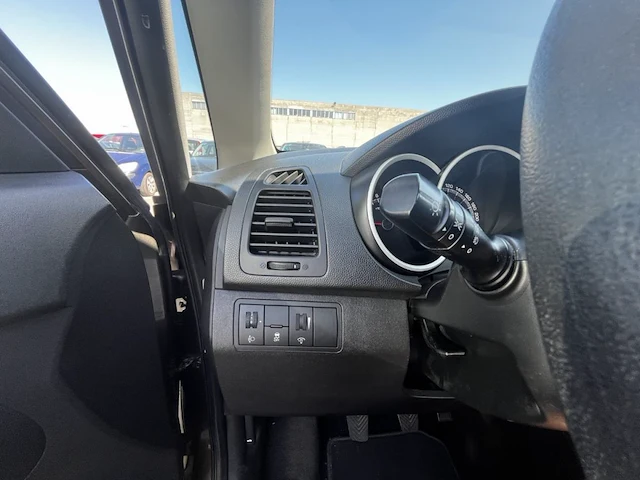 Kia venga 1.4i access 90, 2012 - afbeelding 5 van  28