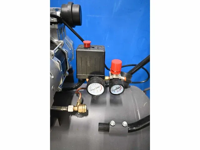 Kibani - dof1500x200-100 - luchtcompressor - 2020 - afbeelding 3 van  4