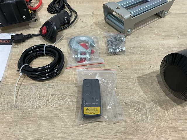 Kibani 12v 5897 kg lier - afbeelding 6 van  10