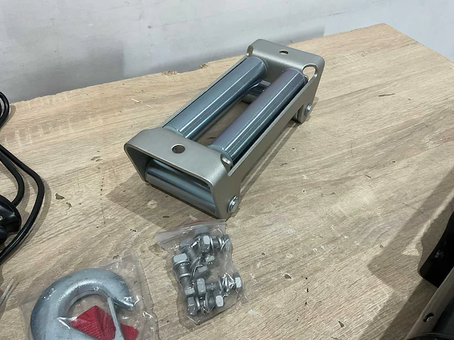Kibani 12v 5897 kg lier - afbeelding 7 van  10