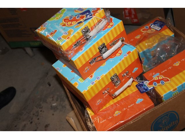 Kids koffer model auto 6 stuks - afbeelding 2 van  7